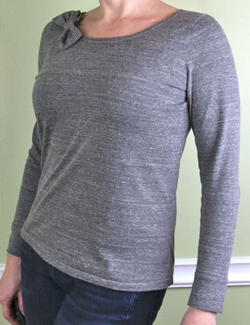 heathered grey self drafted tee