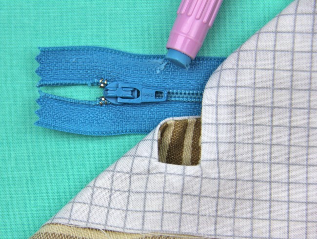 TUTORIAL: Exposed Enclosed Zipper